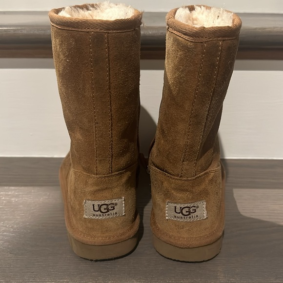 Ugg boots - Picture 2 of 3